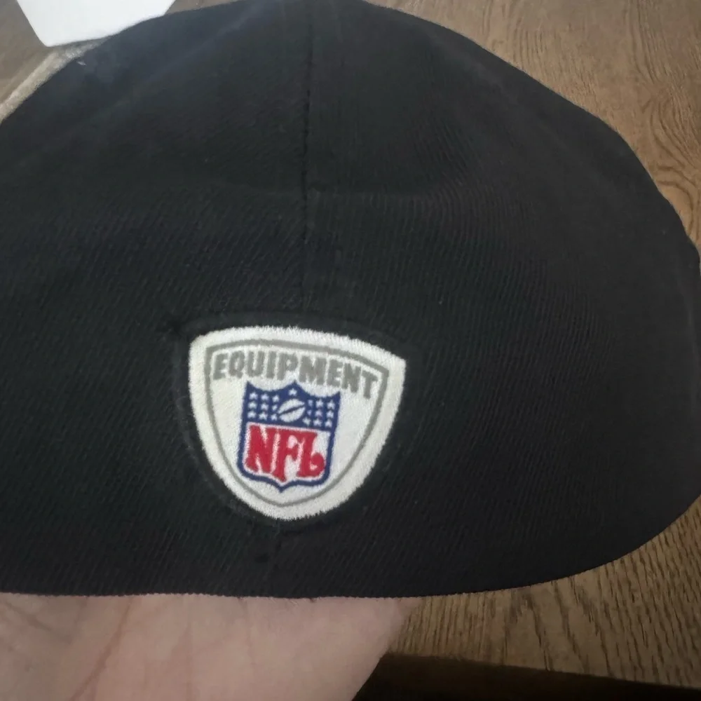 Vintage 04 Atlanta Falcons NFL Equipment Reebok Hat OSFA Red Black Football hat